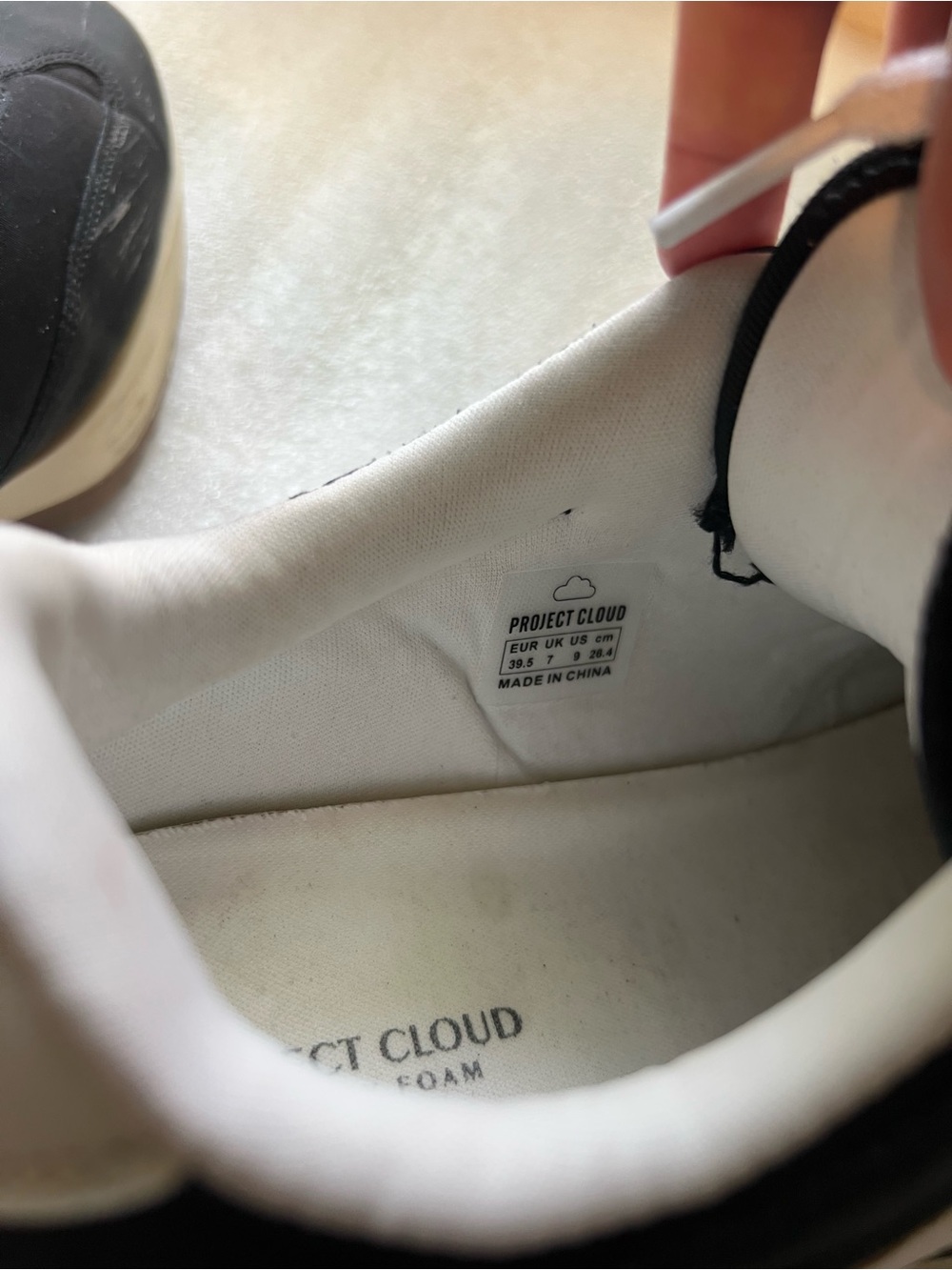 Project Cloud trendy Women’s shoes size 9 Black and White Low-Top Sneakers - Picture 6 of 11